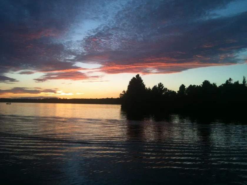 Pristine  views in peaceful bay on 5 Lake Chain.  pontoon rental available - Image 1