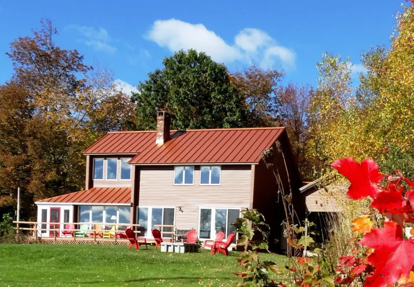 Tranquility on Penobscot Bay Private Retreat: Book Your Maine Foliage Trip Now - Image 1