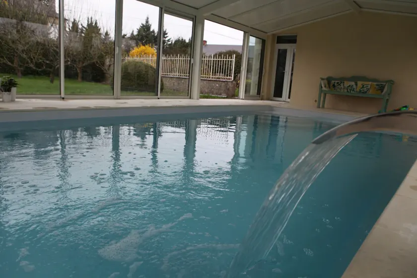Stille landsted, indendørs pool opvarmet hele året. - Image 1