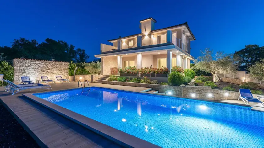 Villa Almedina - meta perfetta per le vacanze con piscina, idromassaggio e sauna - Image 1