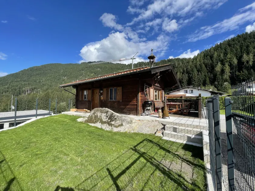 Wooden Holiday Home in Pill with Terrace - Image 1