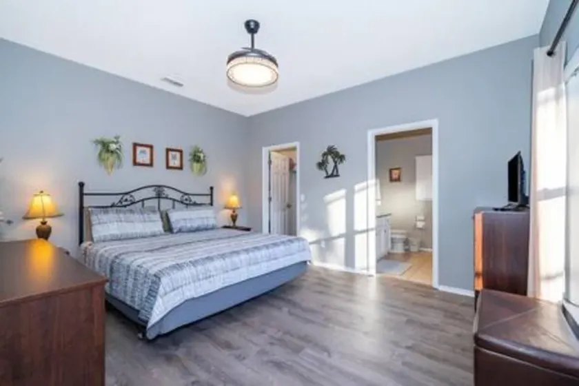 Newly Renovated Close to Disney w Private Pool - Image 1