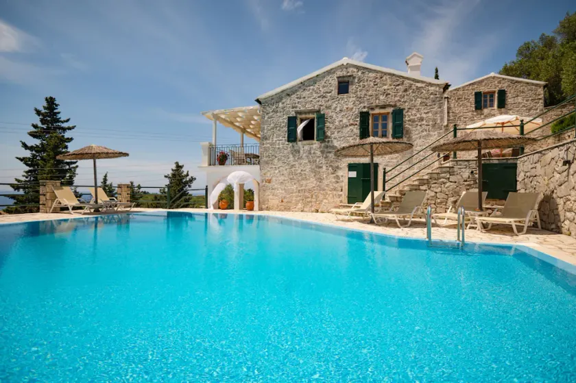 Family Paxos villa with private pool and stunning views - Image 1