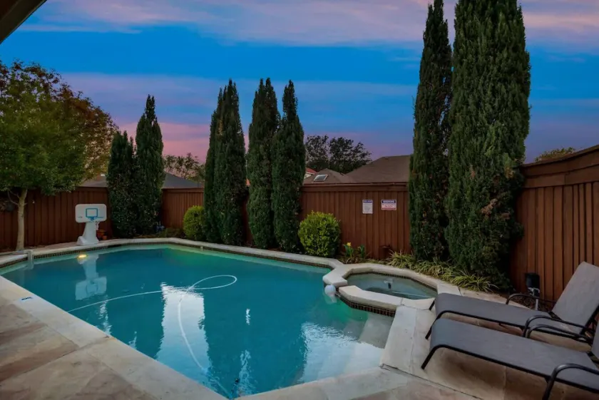 4 Bedroom3 Bath,Pool table, Pool, Crib - Image 1
