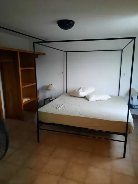 Romantic villa with bath 10 minutes from the beach - Image 1