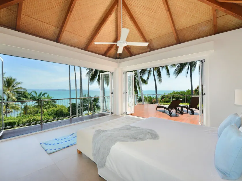 The Pinnacle - 4 Bedroom House in Town with Stunning Views - Image 1