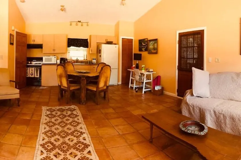 Lake of the Hills Cottage - Sleeps 4 - Image 1