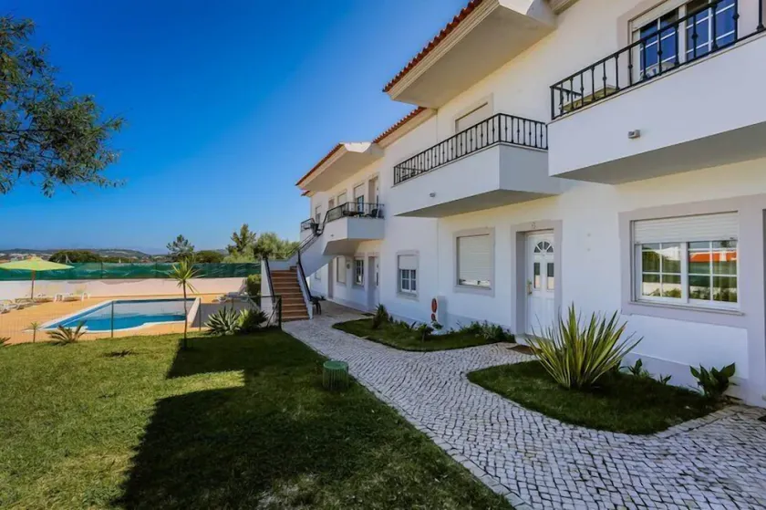 Lovely 1-Bedroom Apartment in Olhos de Agua - Image 1
