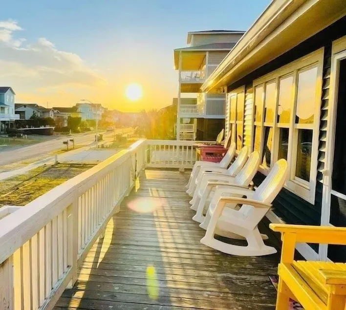 Sandy Bottoms Holden Beach Home Home - Image 1