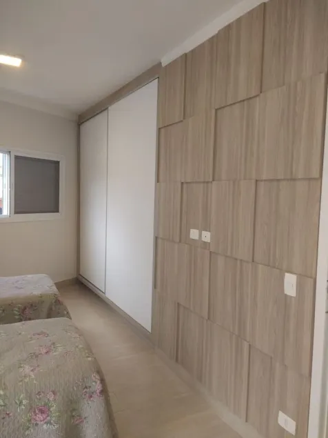 Casa em condomínio fechado a 80 metros da praia com piscina - Image 1