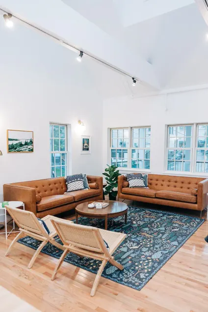 Beautiful 3-Bed 2.5 bath in downtown Freeport - Image 1