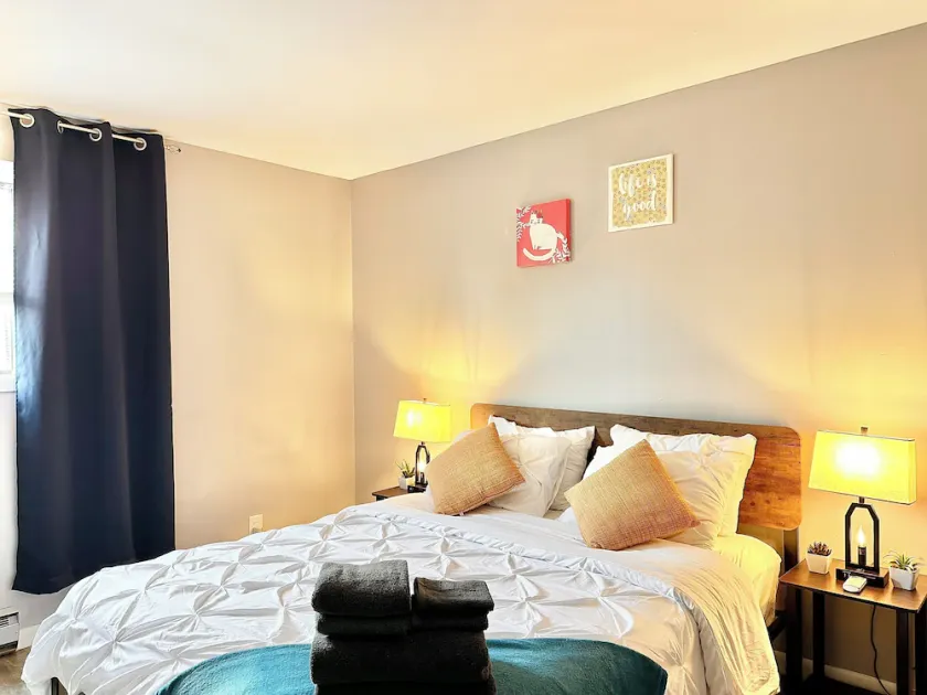 Comfy beds/Fast wifi/Getaway/Free Parking/Raging Waves Water park - Image 1