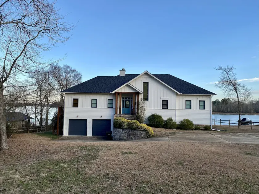 Talladega Race Week House on Lake Logan Martin - Image 1
