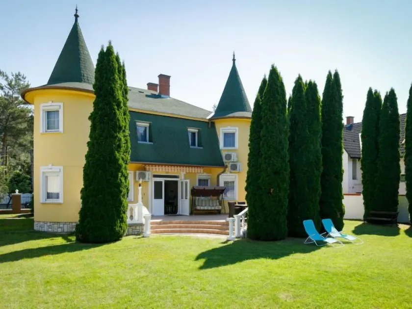 Villa Big Thuja by Interhome - Image 1