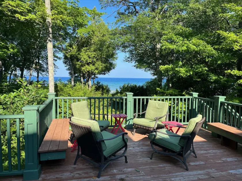 Beautiful Goodhart Home on Lake Michigan along The Tunnel of Trees - Image 1