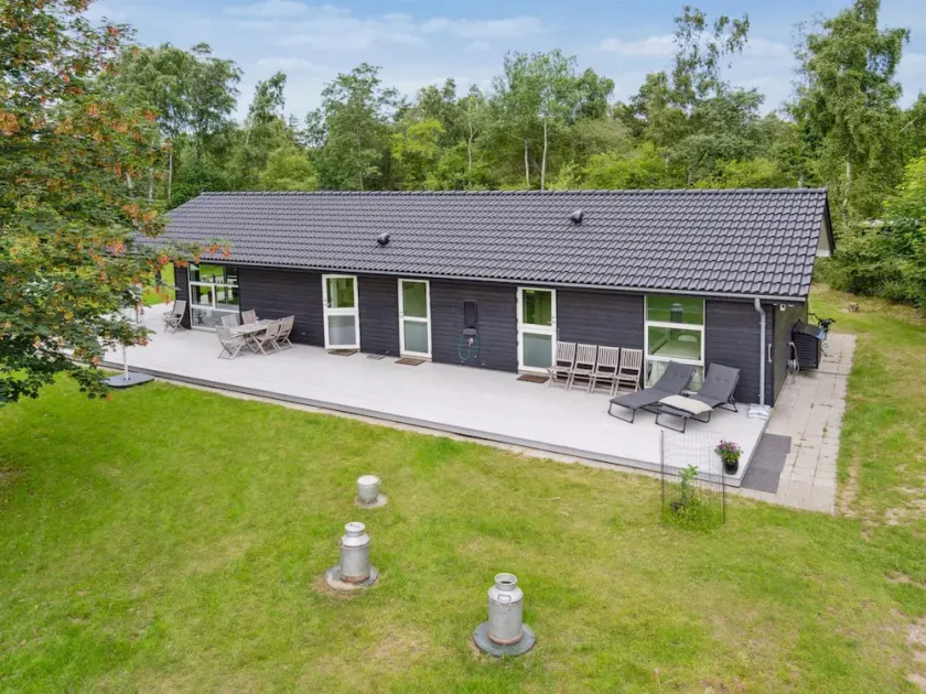 \"Anett\" - 375m from the sea by Interhome - Image 1