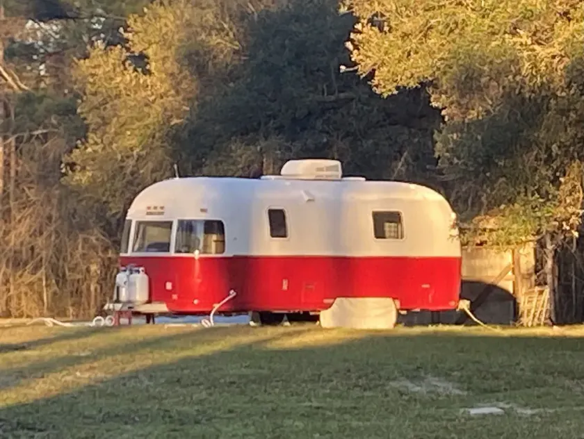 Peaceful Airstream Fast WiFi Low Pet Fee FirePit Star Gazing Convenient - Image 1