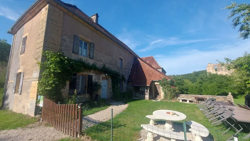 Christal House – friedliches Landhaus mit Garten und Glasfaser-WLAN - Image 1