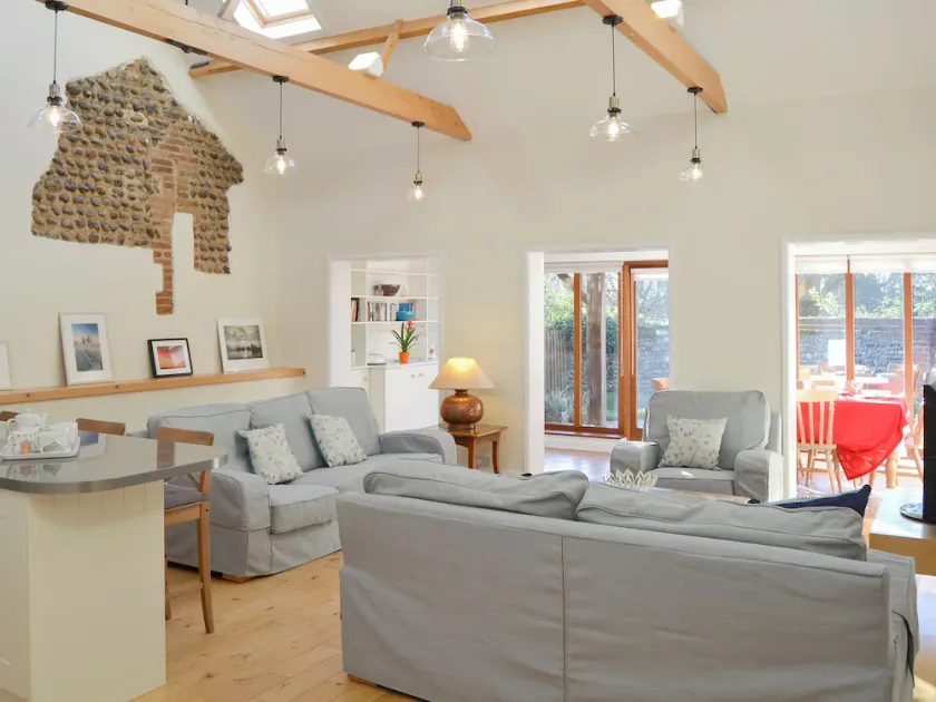 3 bedroom accommodation in Knapton, near North Walsham - Image 1