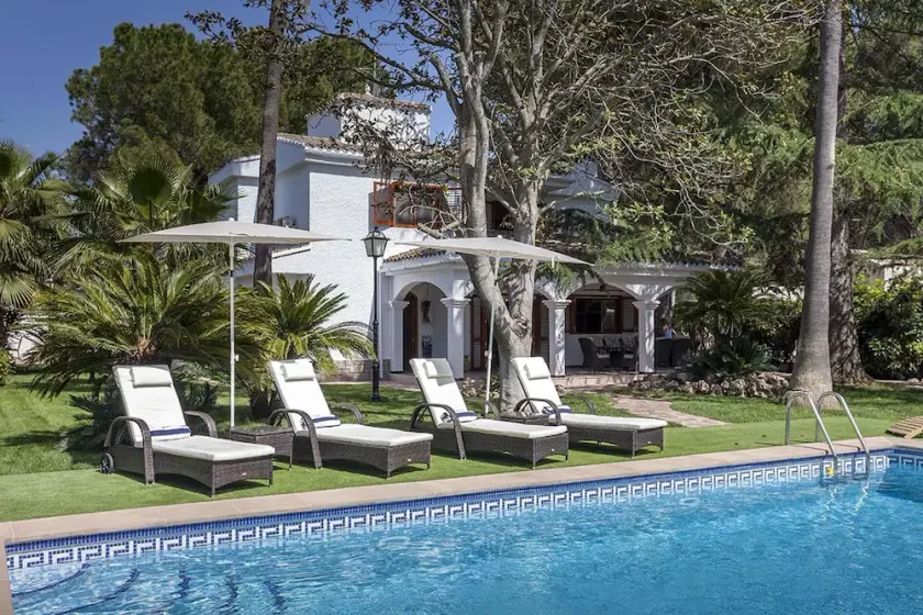 VILLA LATEL - Image 1