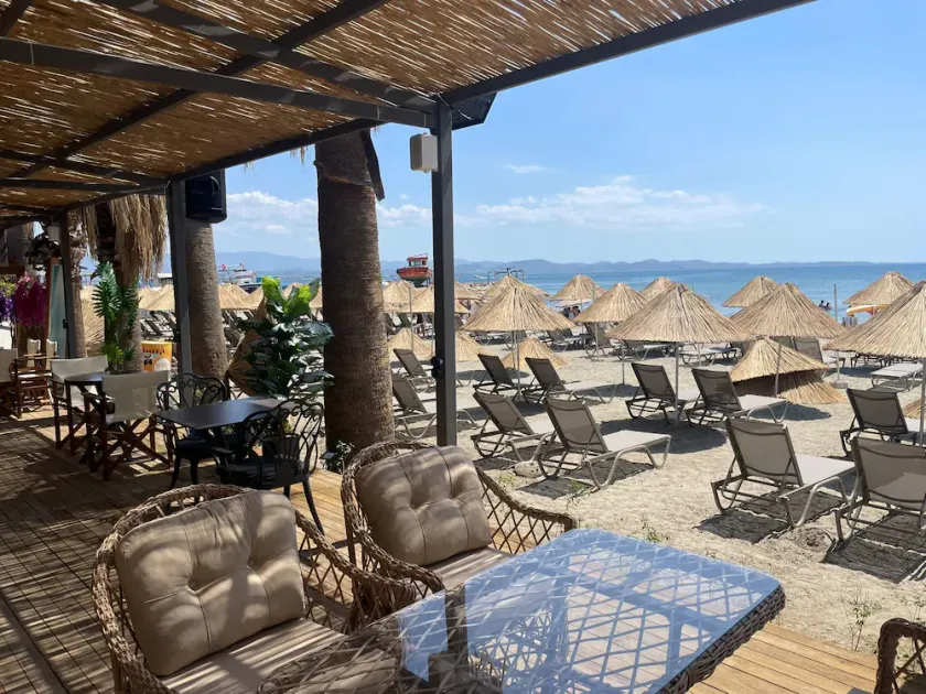 Grand Cennet Beach Hotel - Image 1