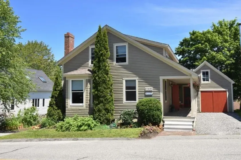 Phenomenal location in Bath, ME- Comfortable,3 BR, 2 bath, Close to Everything! - Image 1