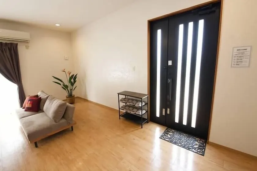 KIN Seaside Hills Town - Image 1