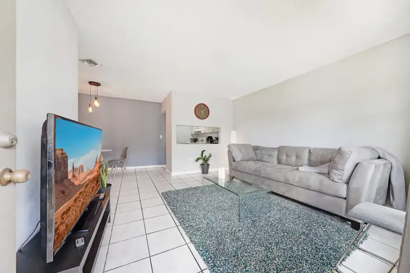 Fuseball & Games - 2 BD / 2 BTH Condo Miami! - Image 1