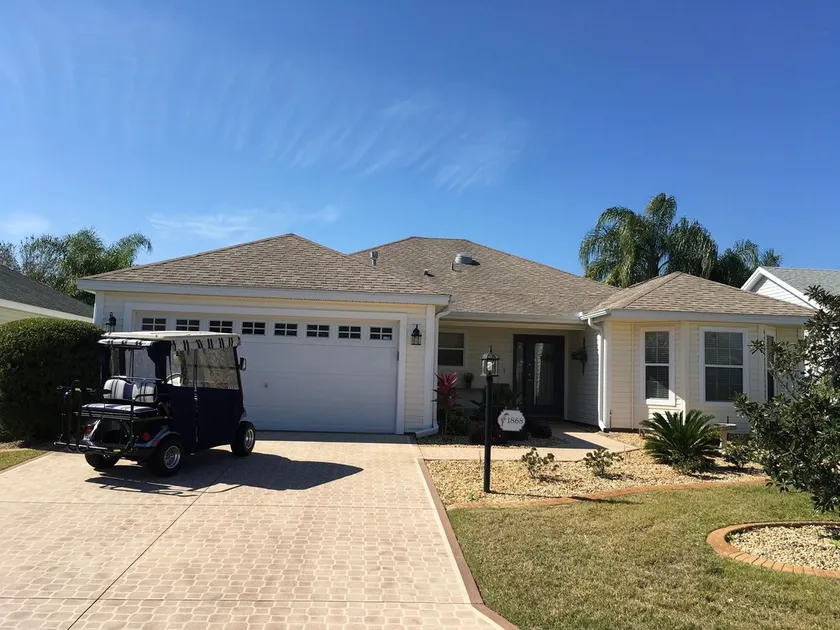 Fantastiske 3 bdrm Home w / Golf Cart & BBQ tæt på Lake Sumter Landing Market Sq! - Image 1