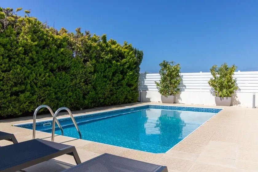 Bungalow Alexia - Garden Oasis near Coral Bay Beach - Image 1