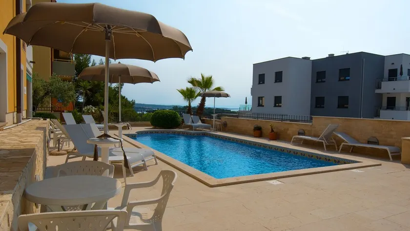 Apartments Flora - Image 1