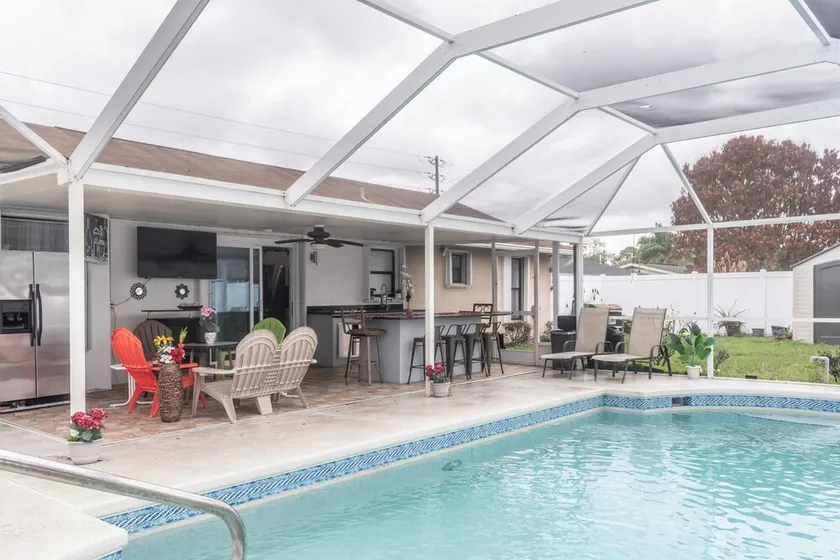 Port St Lucie Poolside Oasis - Image 1