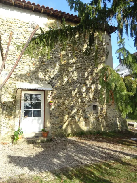 Gîte de la Maison-forte de la Mûre / BIOL-le-Haut - Image 1