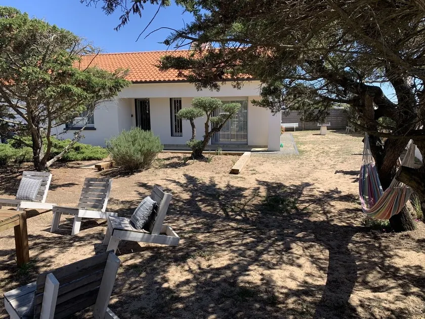 Villa Des Dunes, feet in the water! - Image 1