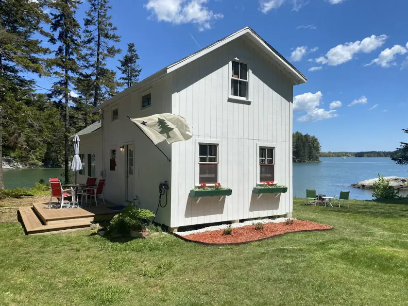 Cove Cottage: In ruhiger Lage zwischen den Kiefern des ruhigen Seavey Cove Eingebettet - Image 1