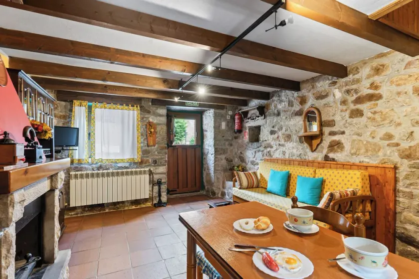 Apartamentos Rurales Lorences für 2 personen - Image 1
