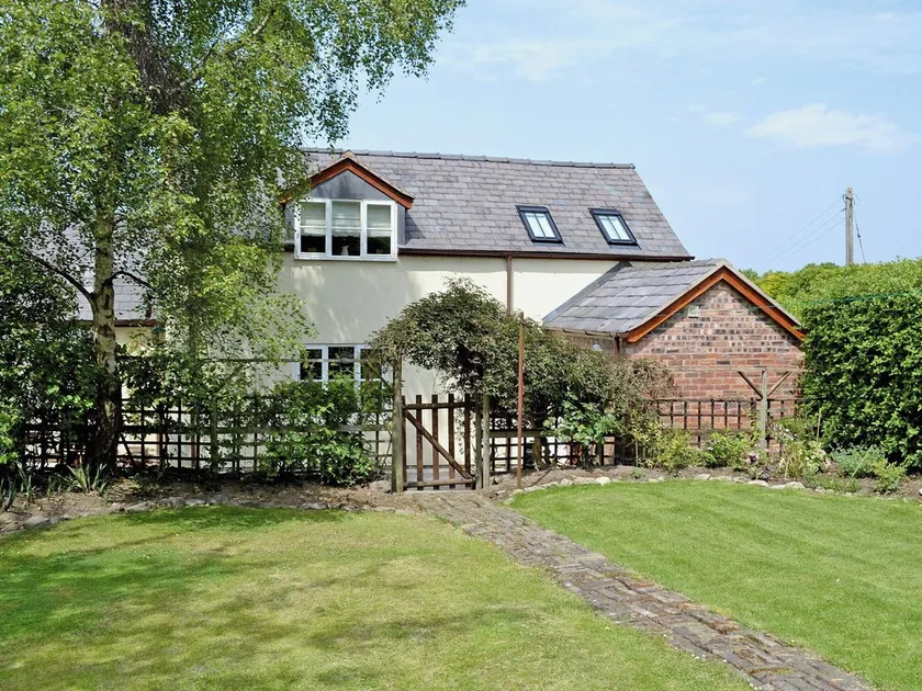 Alojamiento de 2 habitaciones en Dobshill, near Chester - Image 1