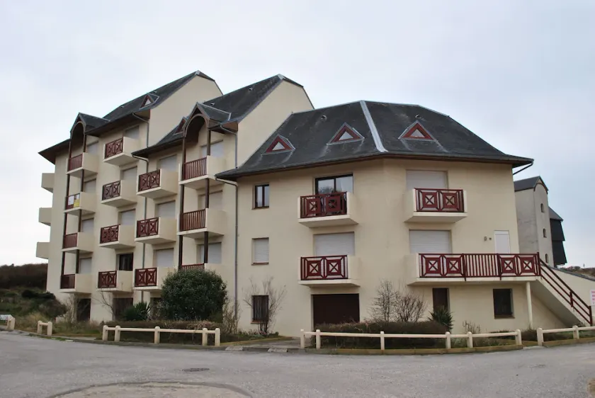 Location saisonnière - à la semaine - avec 6 couchages - plage à 50m - Image 1