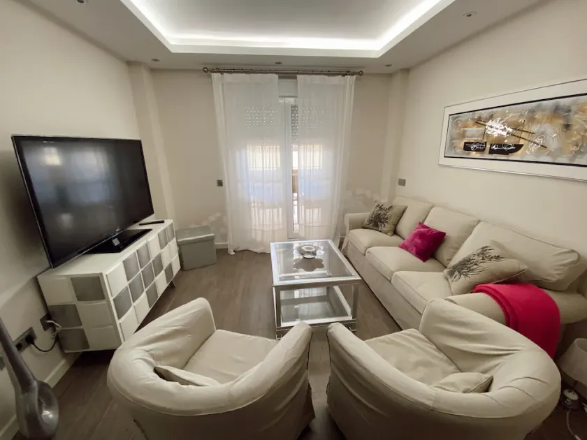Beautiful & Cozy Apart. Pool & Parking-Downtown - Image 1