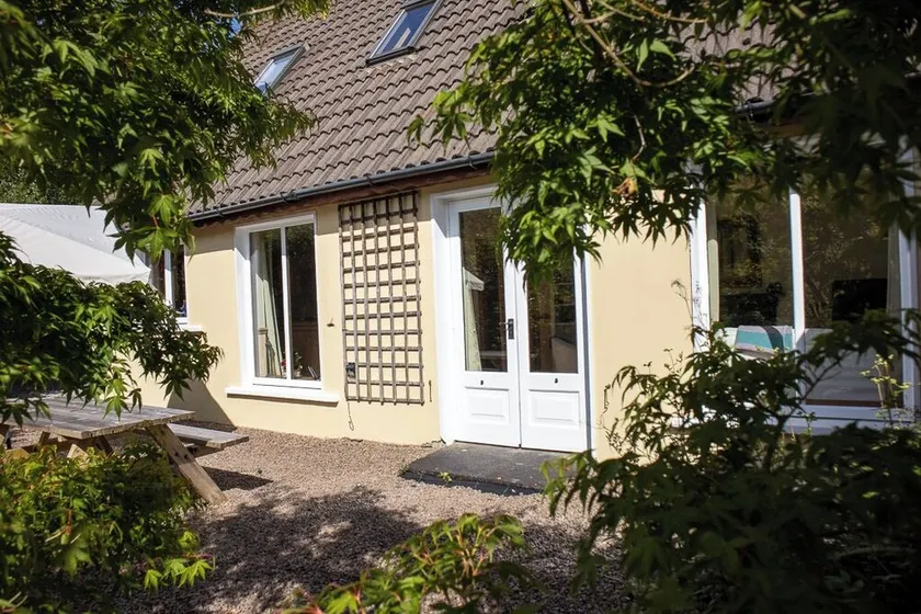 Rusheens Cottage. Charmerende komfortabelt sommerhus med sauna i en fredelig dal. - Image 1