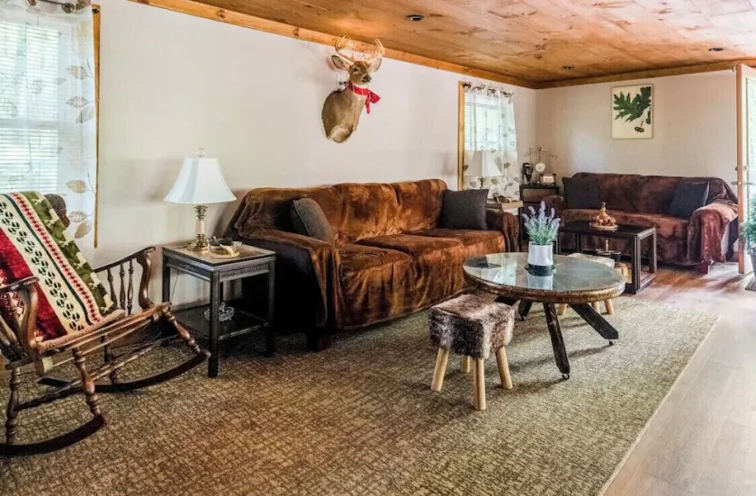 The Nook Lodge - cabin with hot tub at Shawnee and Camelback Mtn - Image 1