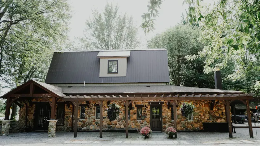 Luxury Kings Heritage House - Image 1