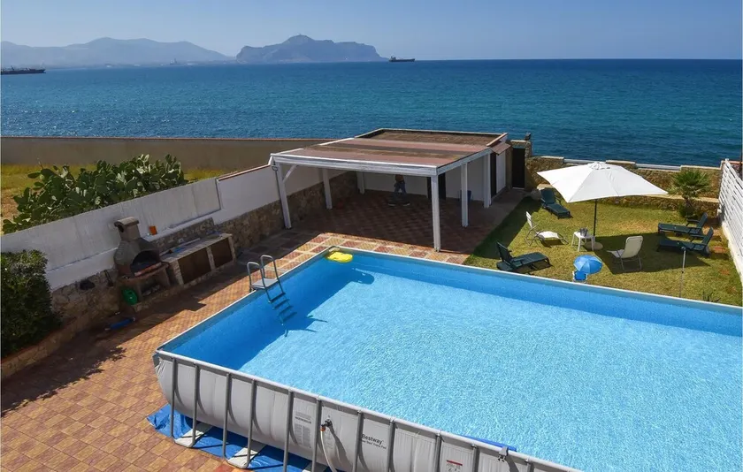 Nice home in Ficarazzi with private swimming pool, can be inside or outside - Image 1