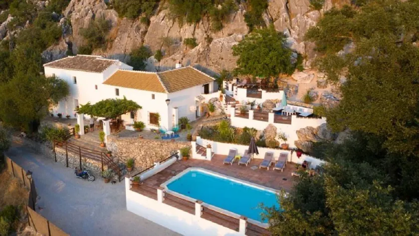  Las Estrellas, self catering in traditional cortijo in Andalucia with views - Image 1