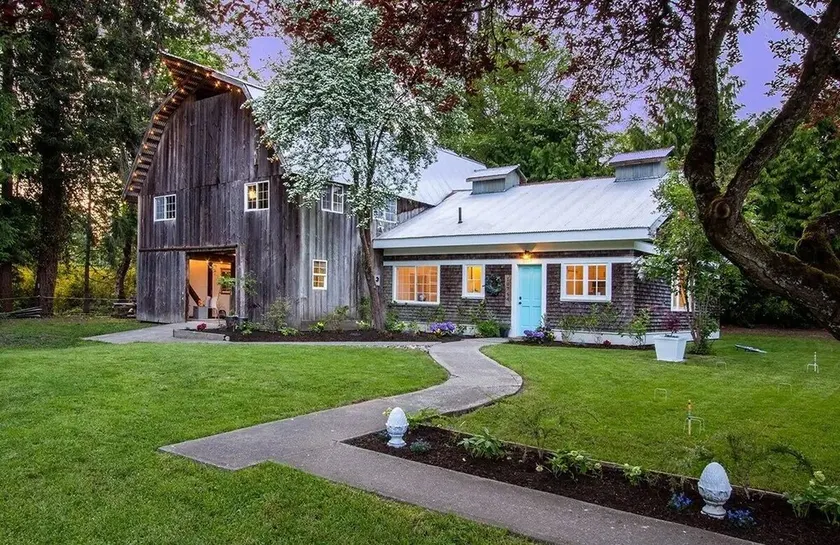 The Retreat at August Ciderhouse- Farmstay 5 minutes from Edmonds-Seattle ferry - Image 1