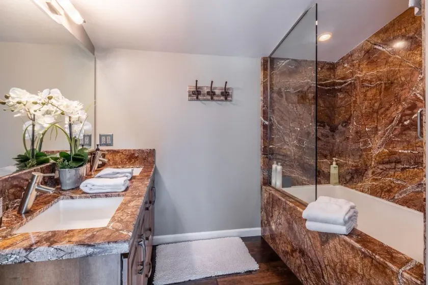 Spacious 3 Bed 3 Bath Condo with 3 Spas and Great View - Just Steps Away from Ski Adventure! (Unit 310 at 1849) by RedAwning - Image 1