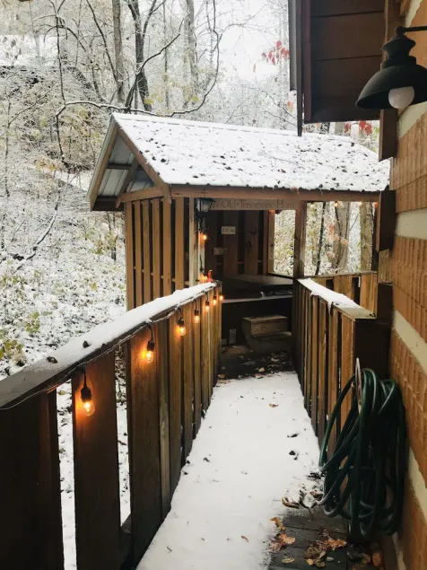 Blessed Nest Cabin - Image 1