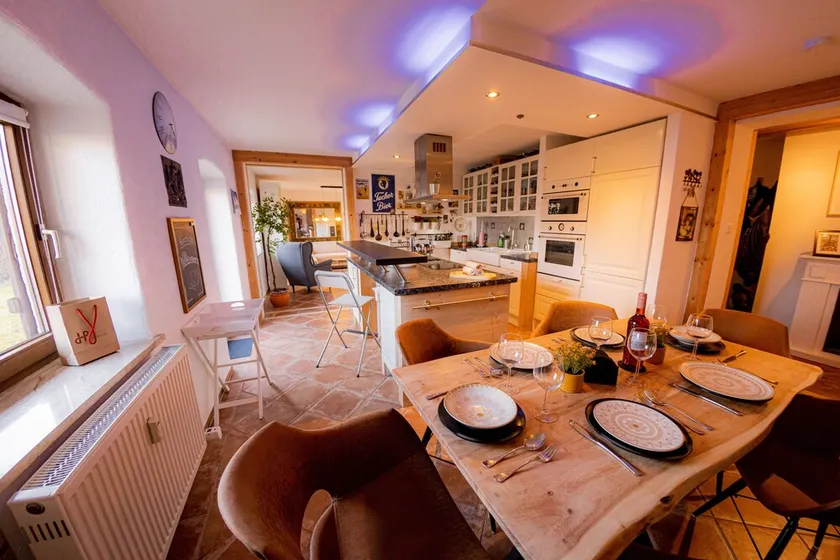 At the foot of the Alps ❖ 10 minutes from Salzburg ❖ Garden ❖ Sauna ❖ Home cinema - Image 1