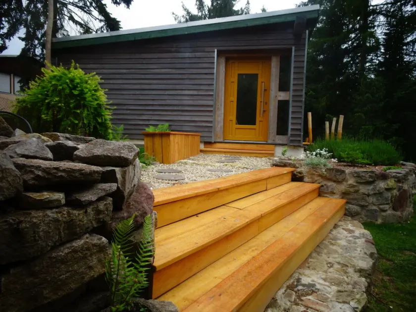 Vacation home with 1400 square meters of land Hiking vacation for the whole family - Image 1