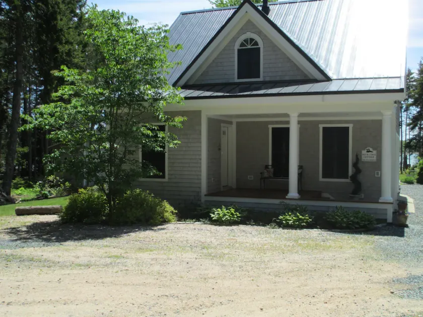 Duck Cove Cottage - Car House på Herrick Bay - Image 1